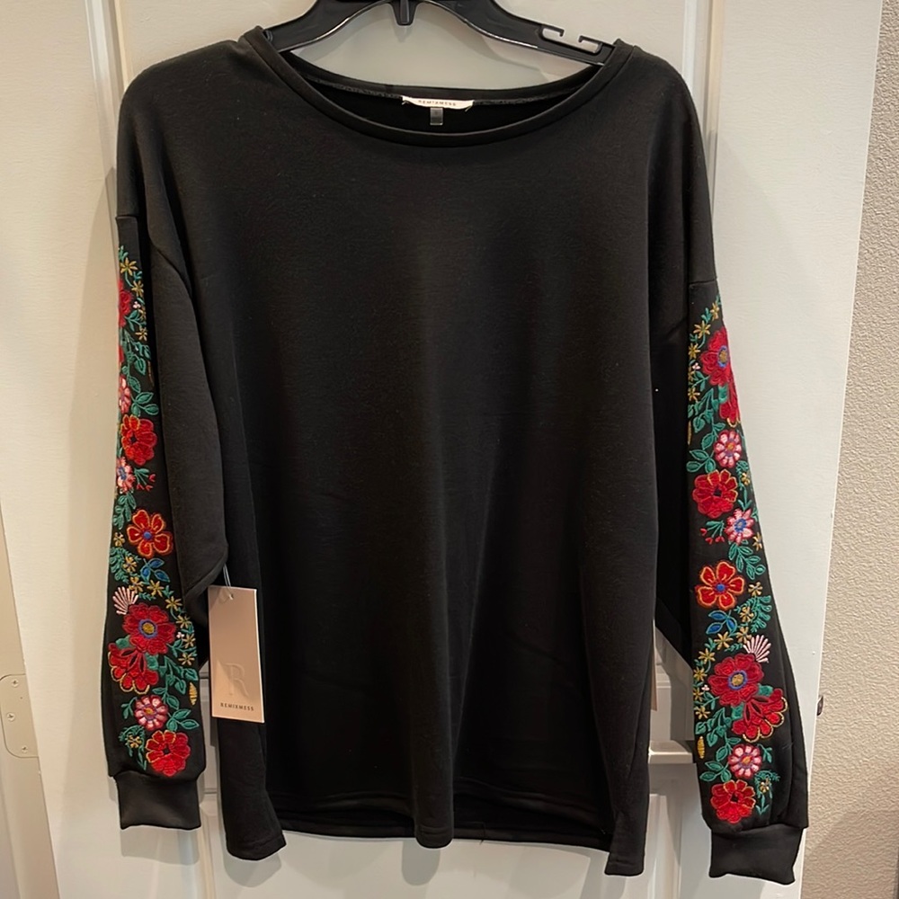 Black crew sweatshirt